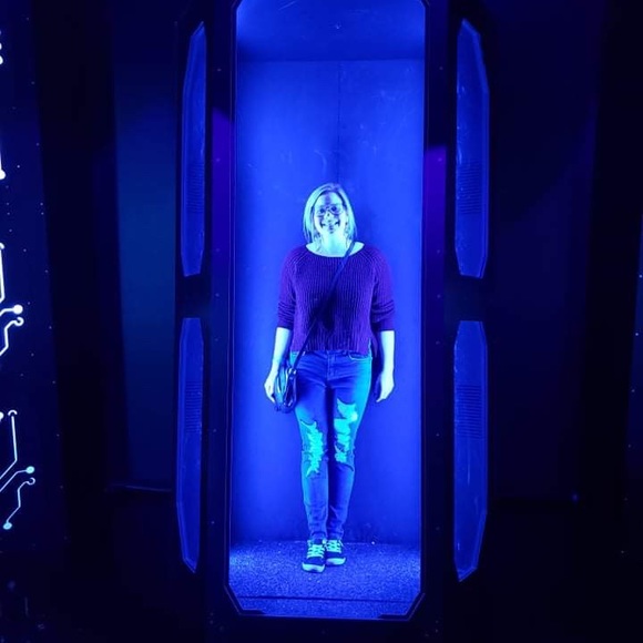 Meet your Posher, Jessica - Picture 4 of 6